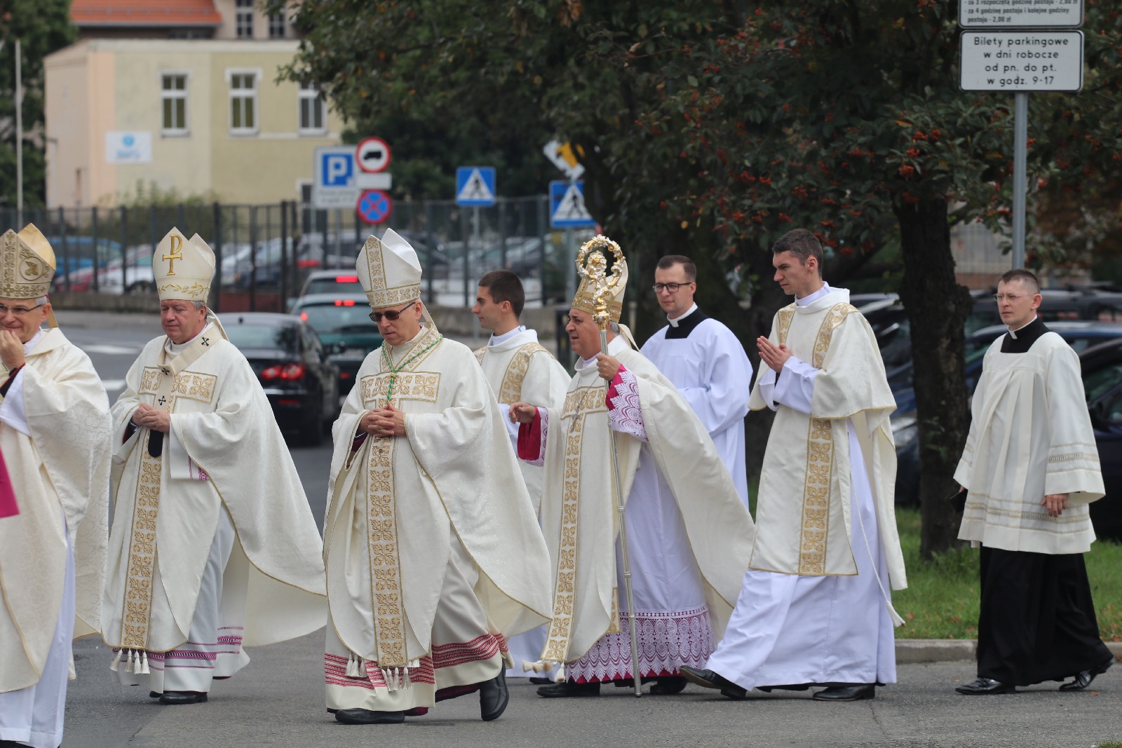 Ingres Księdza Biskupa Legnickiego Andrzeja Siemieniewskiego