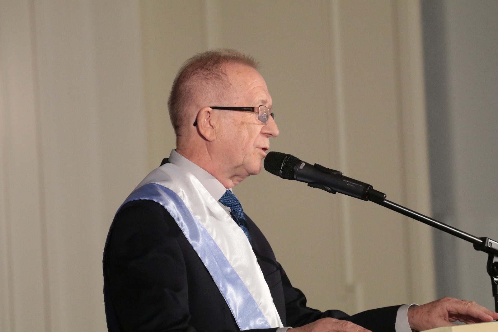 Miejskie nagrody wręczone. Obertaniec wzruszony