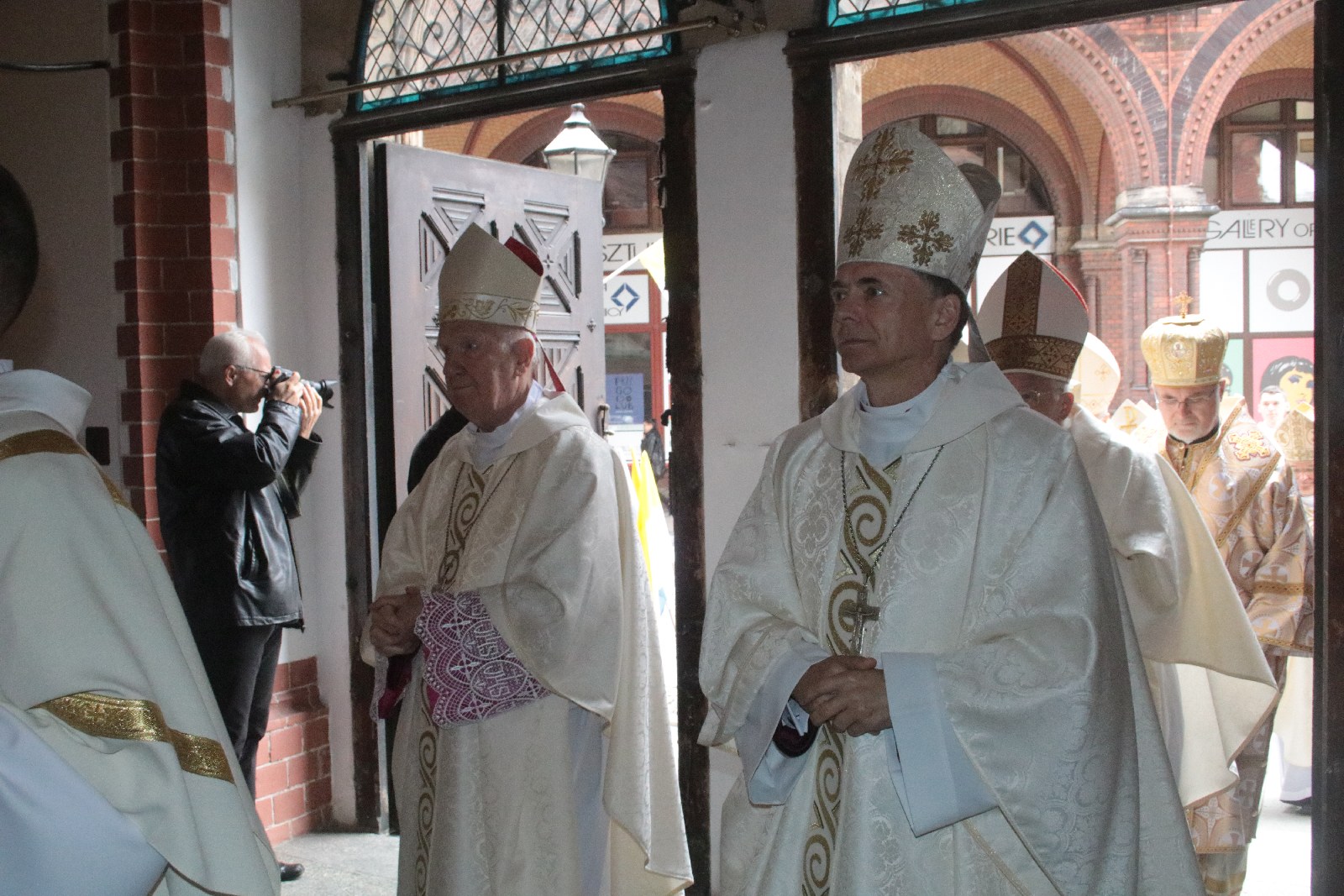 Ingres Księdza Biskupa Legnickiego Andrzeja Siemieniewskiego