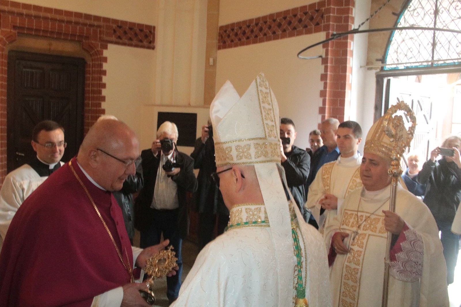 Ingres Księdza Biskupa Legnickiego Andrzeja Siemieniewskiego