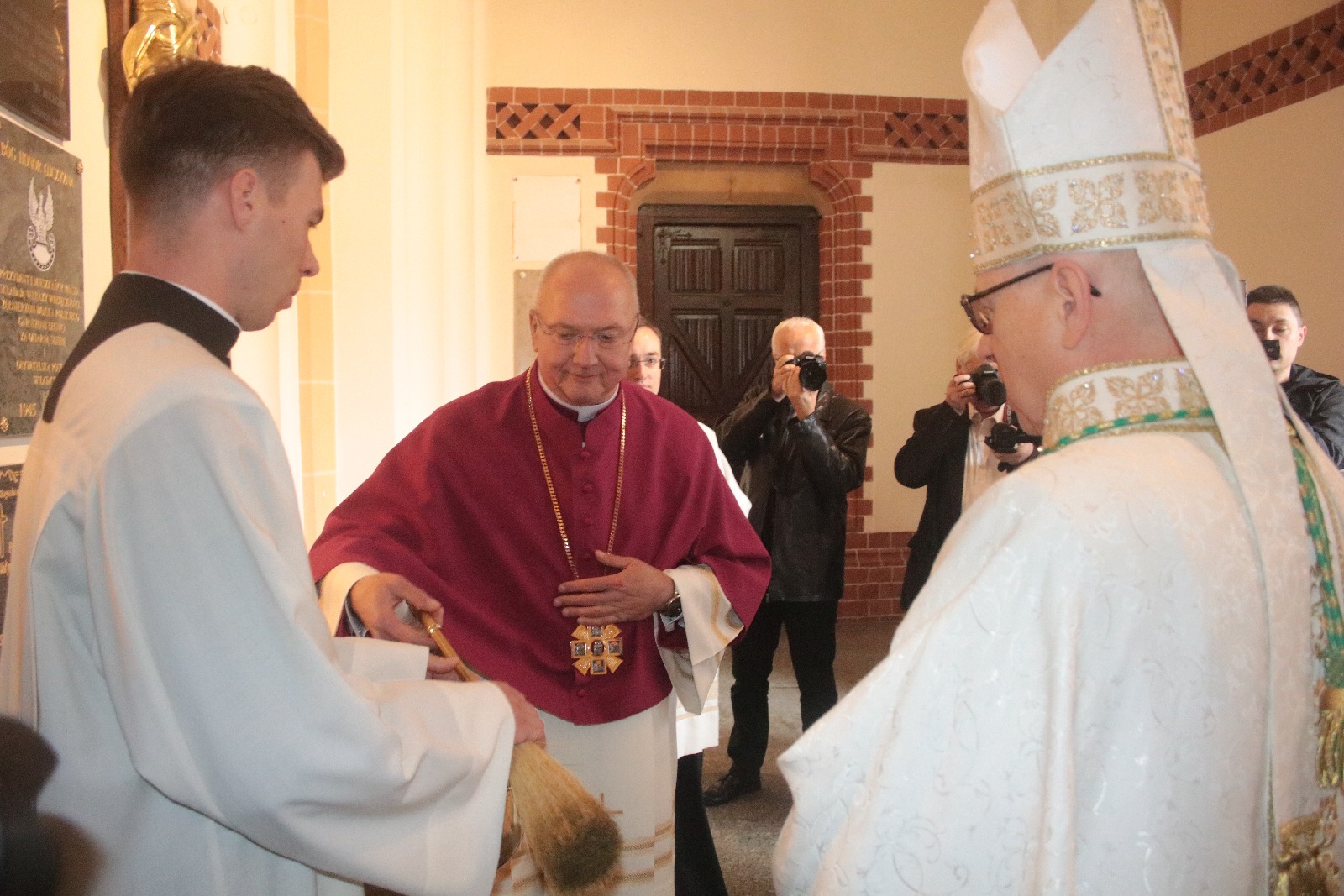 Ingres Księdza Biskupa Legnickiego Andrzeja Siemieniewskiego