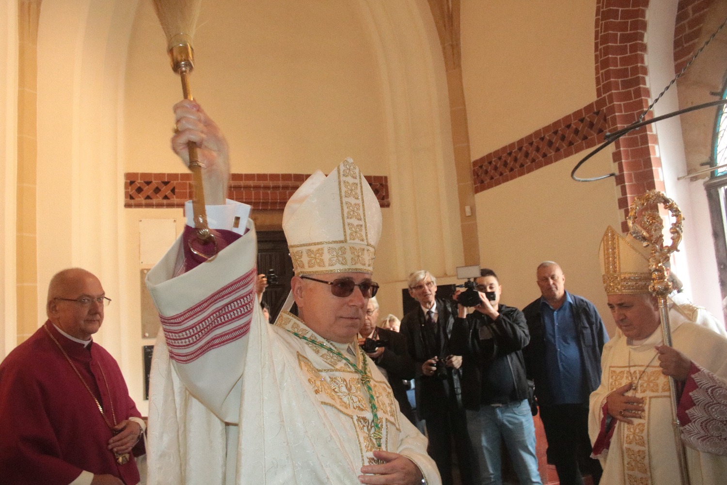 Ingres Księdza Biskupa Legnickiego Andrzeja Siemieniewskiego