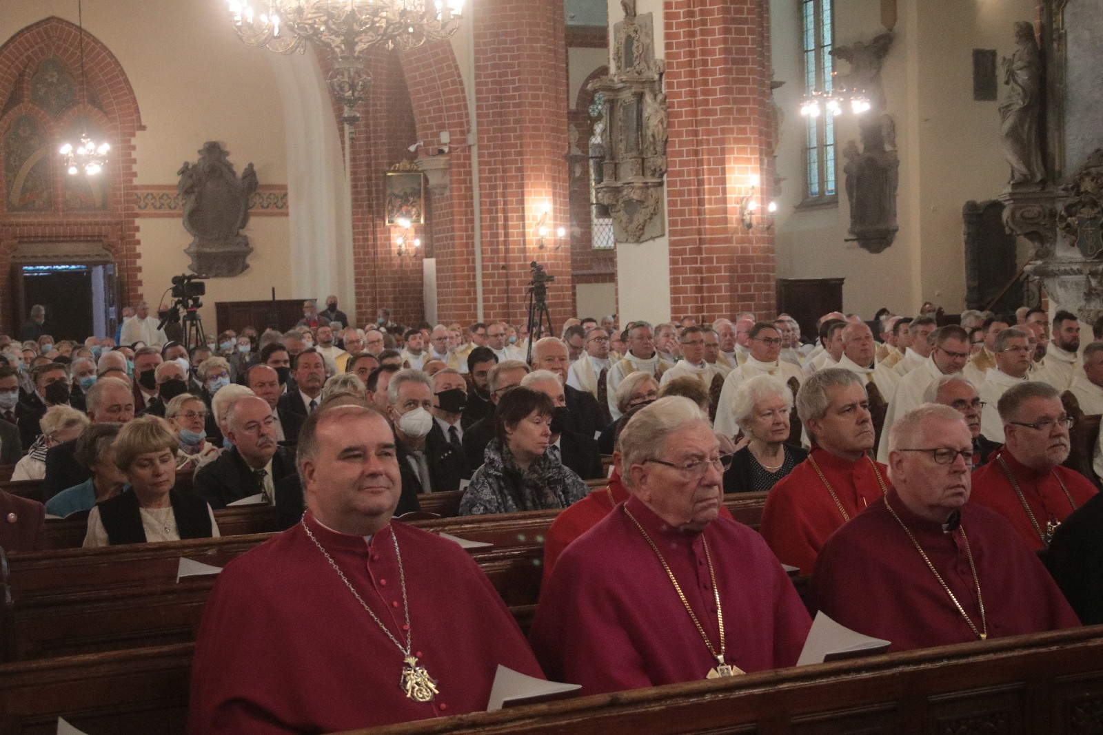 Ingres Księdza Biskupa Legnickiego Andrzeja Siemieniewskiego
