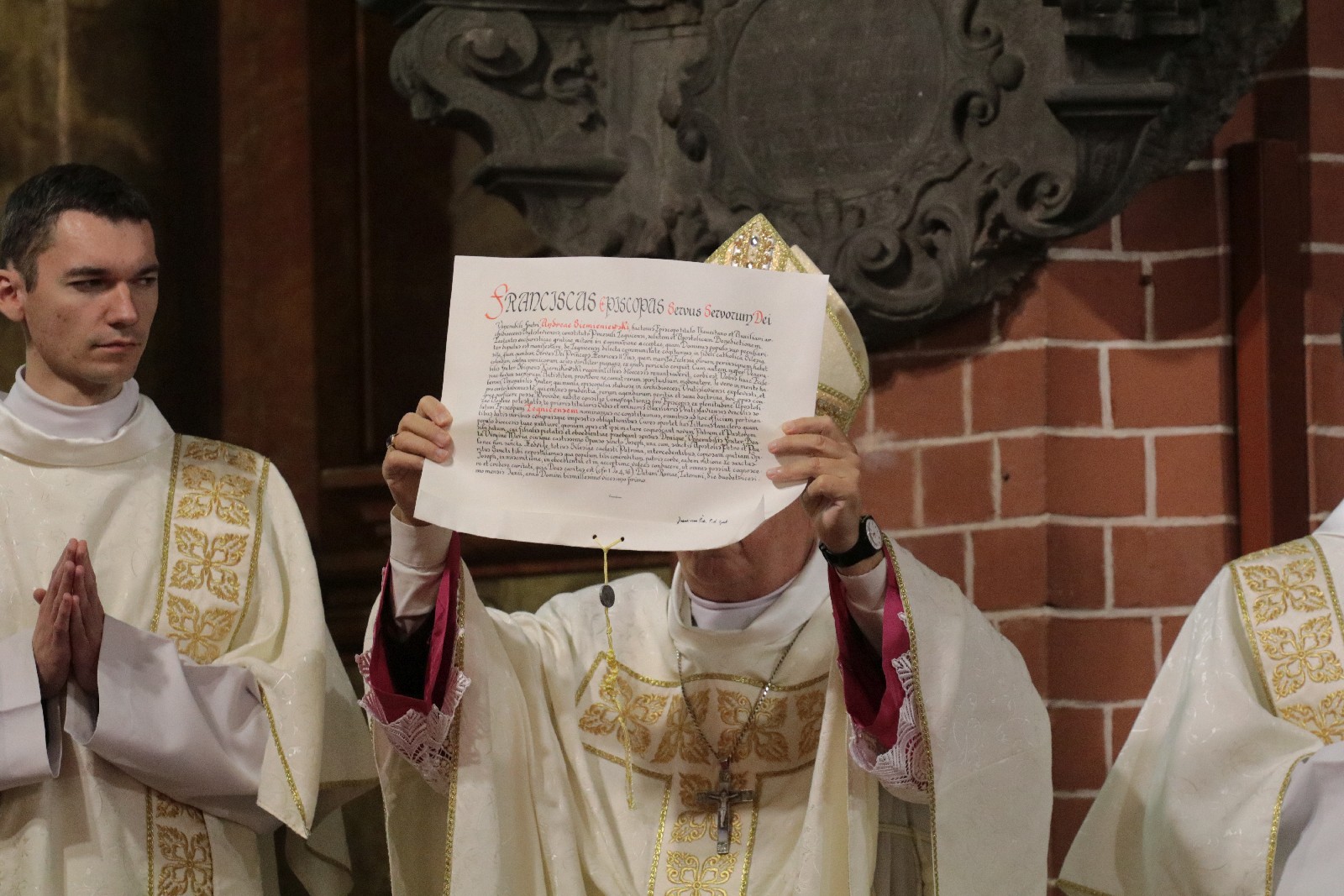 Ingres Księdza Biskupa Legnickiego Andrzeja Siemieniewskiego