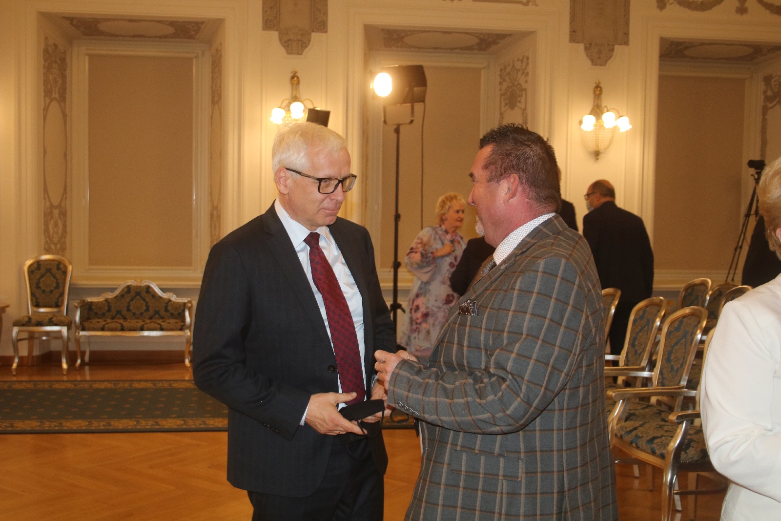 Miejskie nagrody wręczone. Obertaniec wzruszony