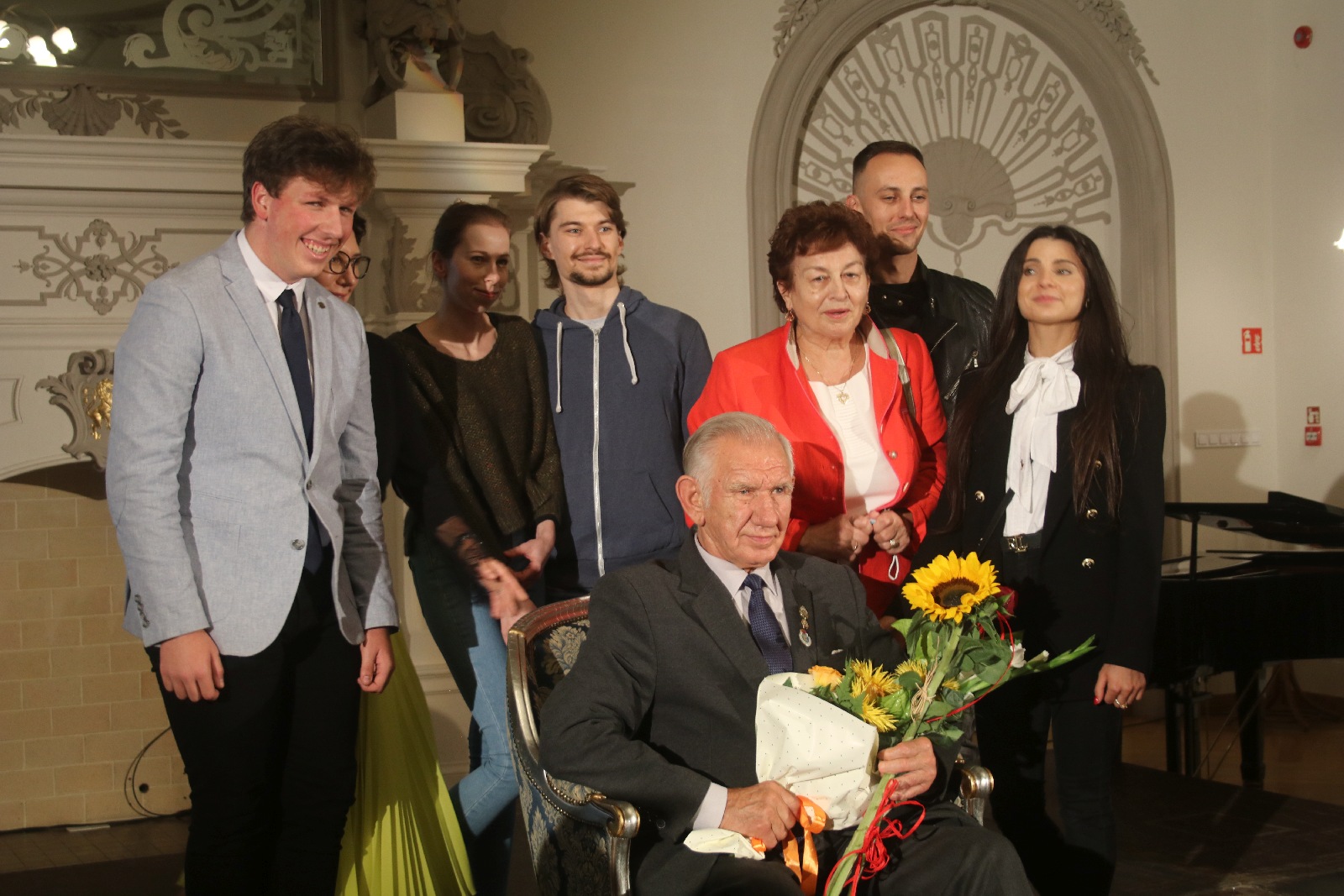 Miejskie nagrody wręczone. Obertaniec wzruszony