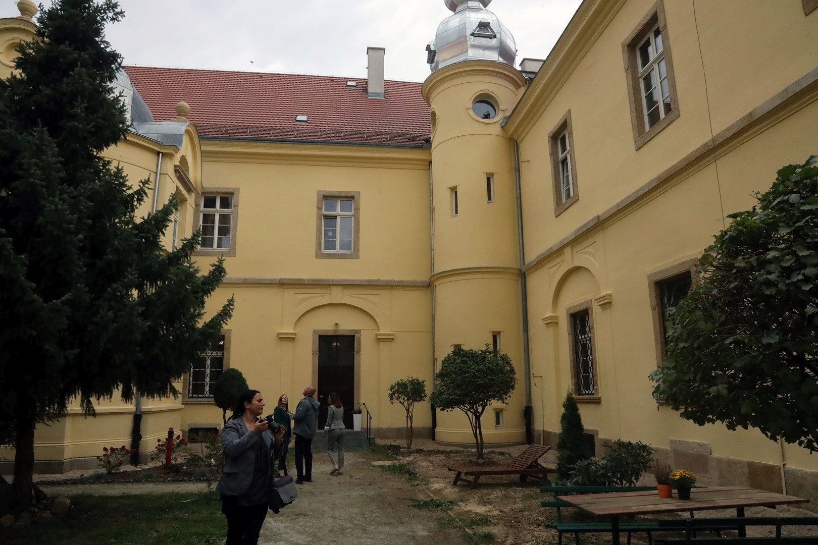 Starostwo powiatowe kontynuuje renowację DPS w Legnickim Polu