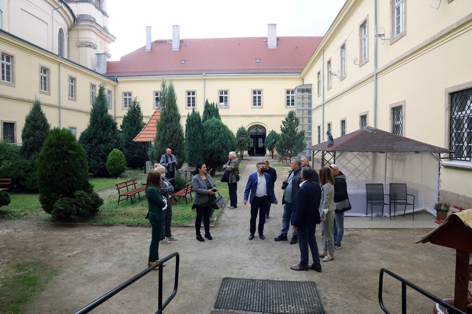 Starostwo powiatowe kontynuuje renowację DPS w Legnickim Polu