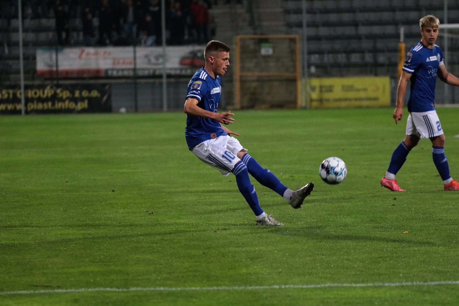 Miedź Legnica wygrywa z Odrą Opole i gra dalej w Pucharze!
