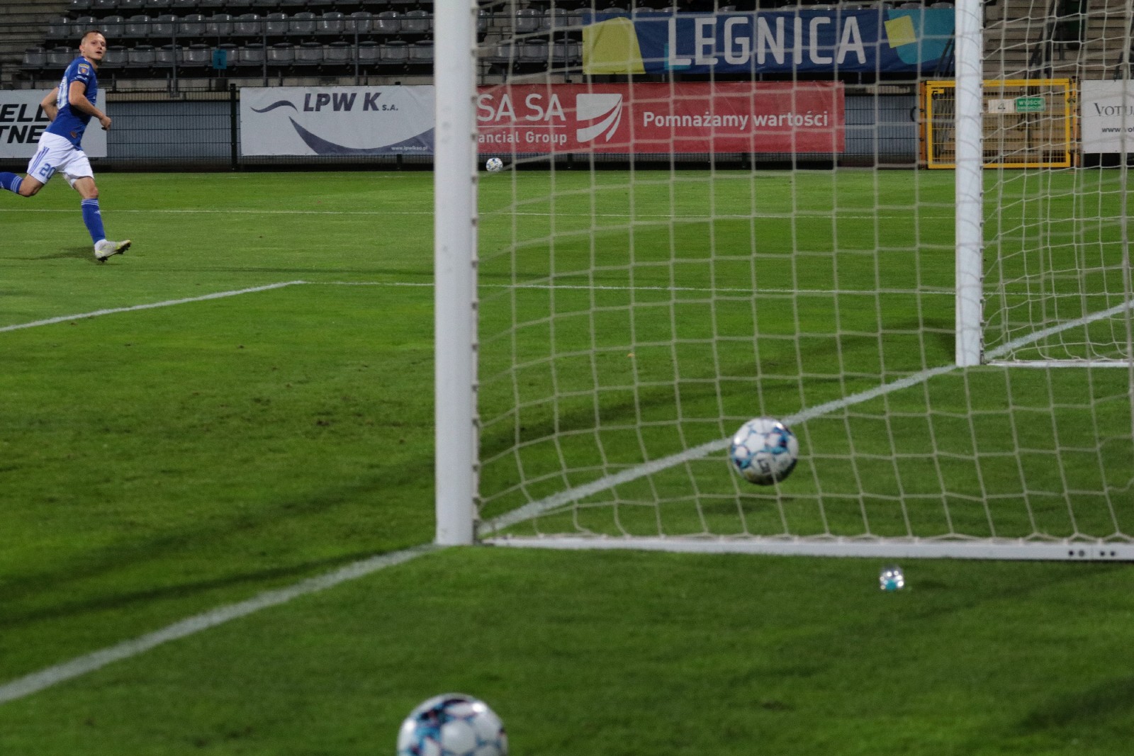 Miedź Legnica wygrywa z Odrą Opole i gra dalej w Pucharze!
