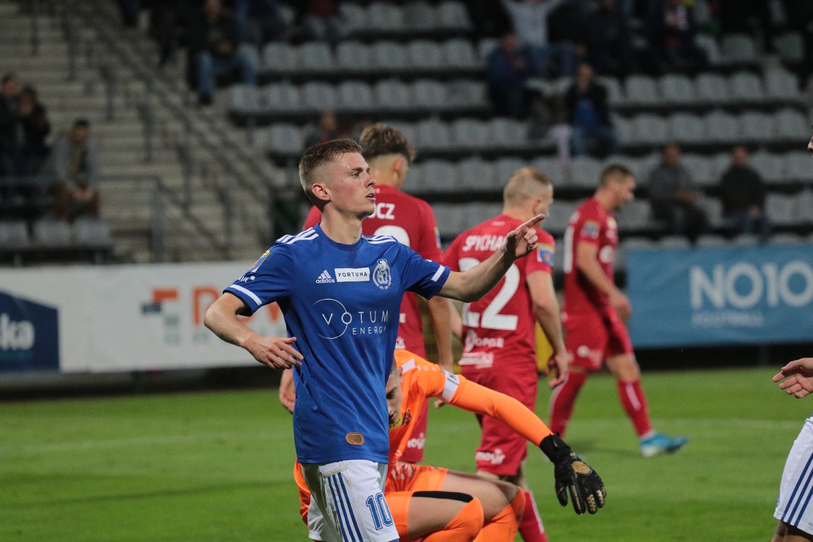 Miedź Legnica wygrywa z Odrą Opole i gra dalej w Pucharze!