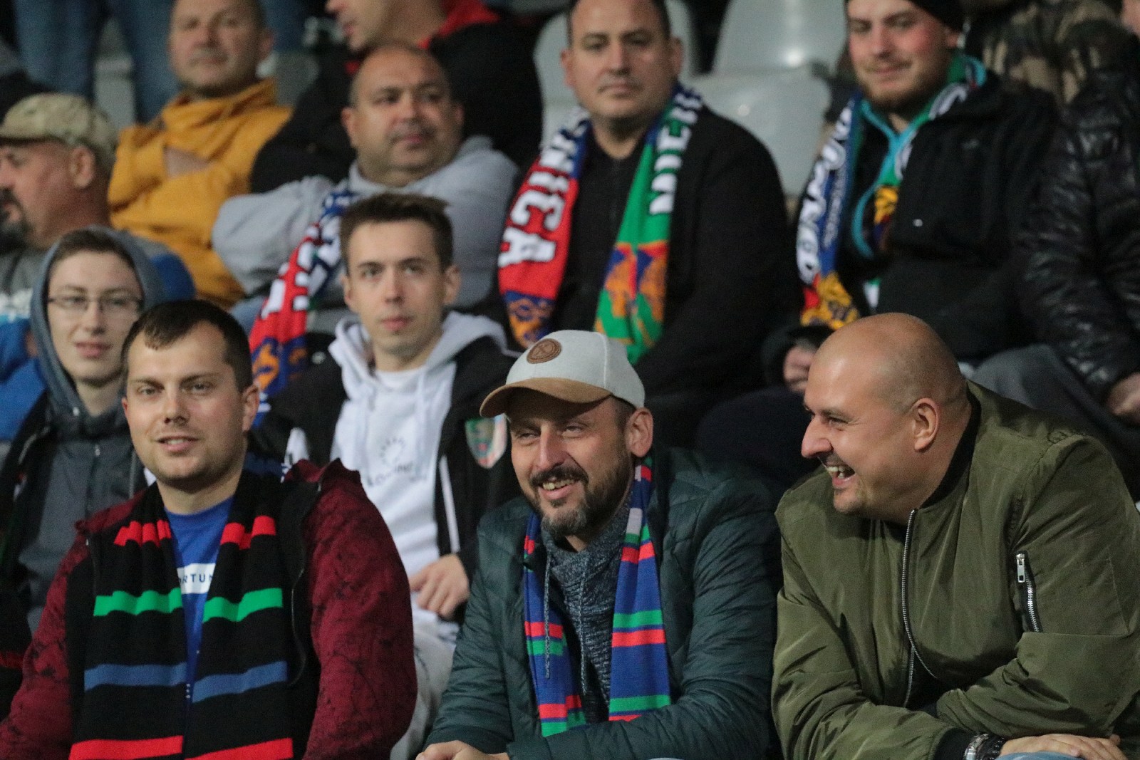 Kibice na stadionie podczas meczu z Odrą Opole