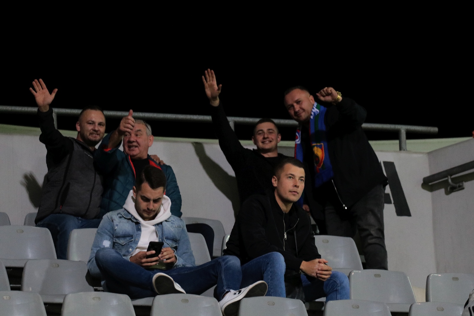 Kibice na stadionie podczas meczu z Odrą Opole