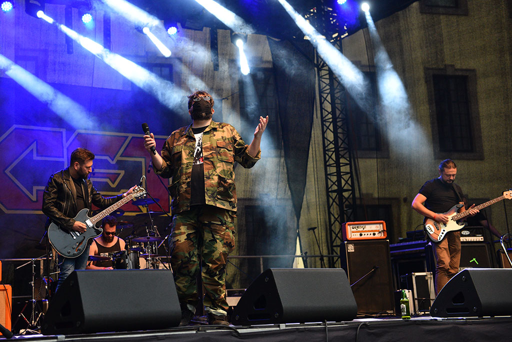PKRock'21. Na dziedzińcu Akademii zagrało pięć rockowych kapel