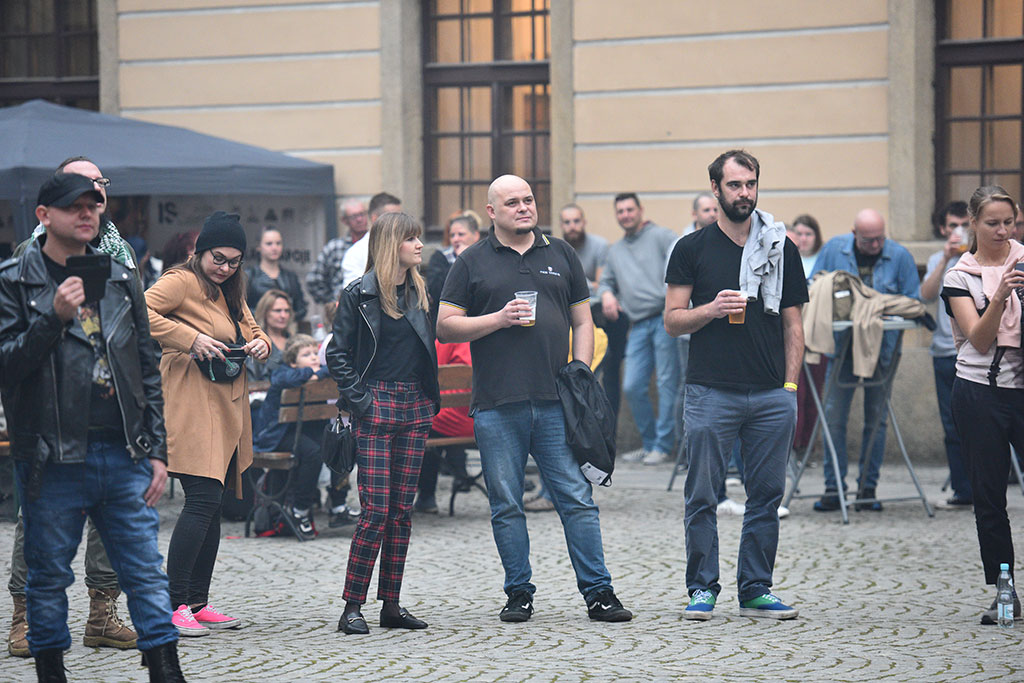 PKRock'21. Na dziedzińcu Akademii zagrało pięć rockowych kapel