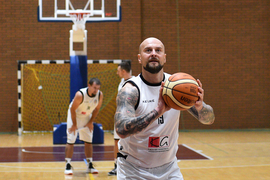 Nieudana inauguracja legniczan. Basket przegrał z Polonią