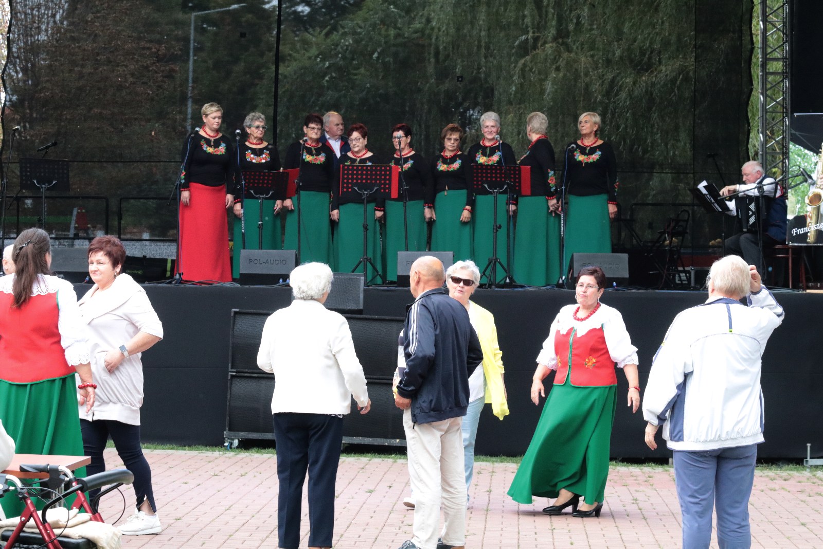 Kunicka FOLK-BIESIADA za nami. Gwiazdą wieczoru  Drewutnia