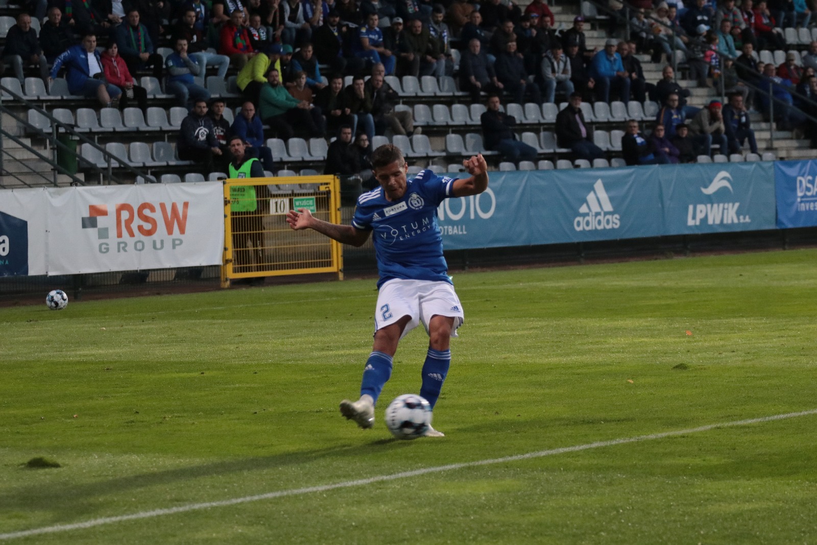 Miedź Legnica pokonuje Podbeskidzie Bielsko Biała