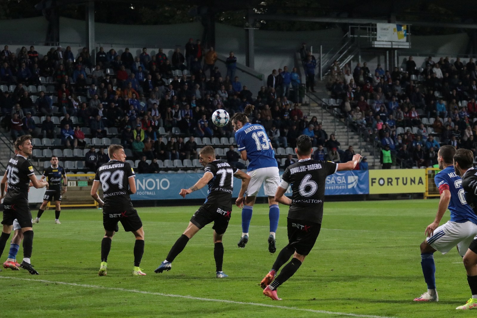Miedź Legnica pokonuje Podbeskidzie Bielsko Biała