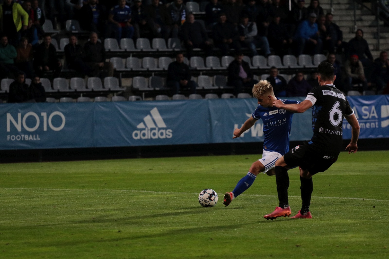Miedź Legnica pokonuje Podbeskidzie Bielsko Biała