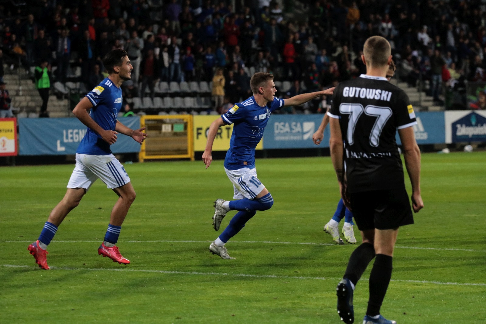 Miedź Legnica pokonuje Podbeskidzie Bielsko Biała