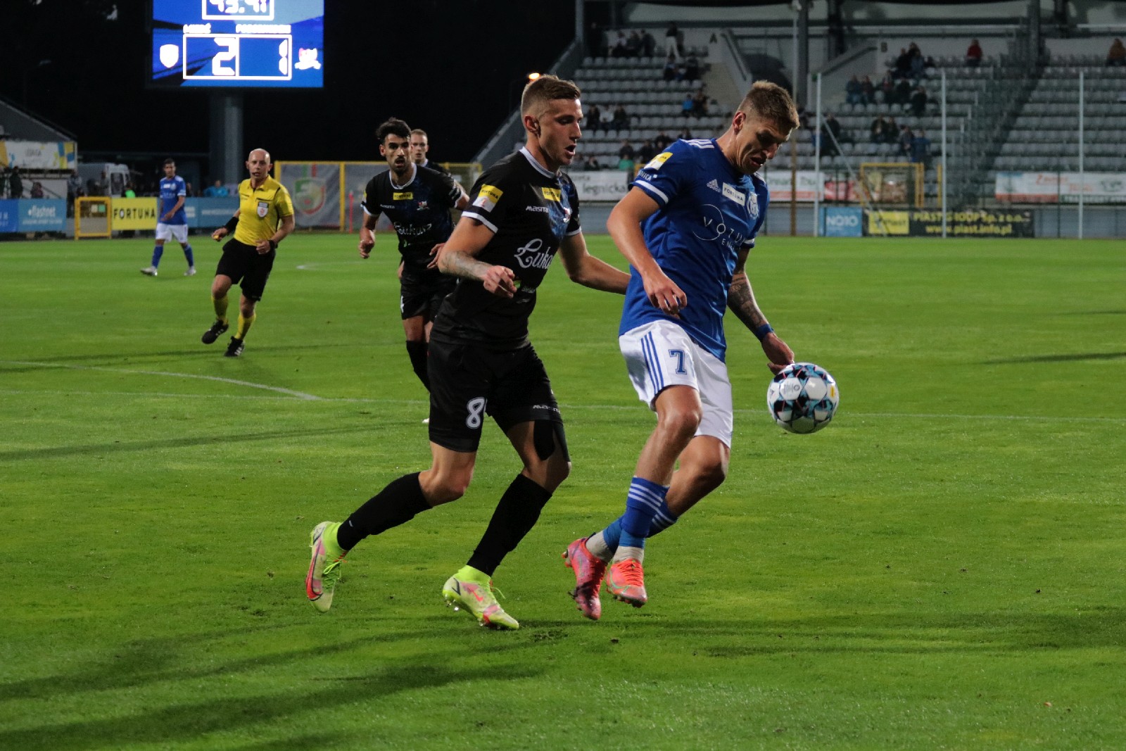 Miedź Legnica pokonuje Podbeskidzie Bielsko Biała