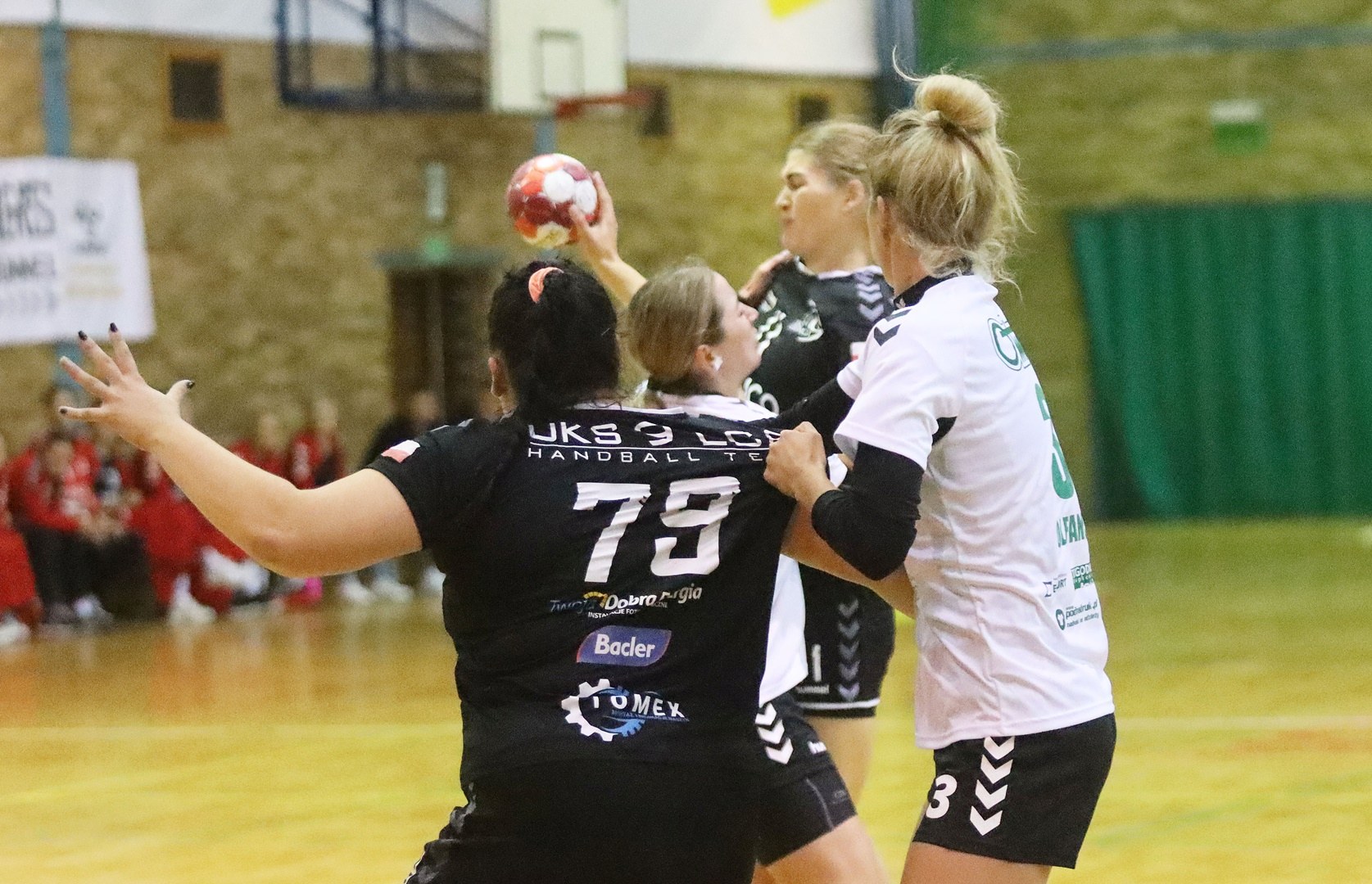  UKS Dziewiątka Legnica wygrywa z Otmętem Krapkowice