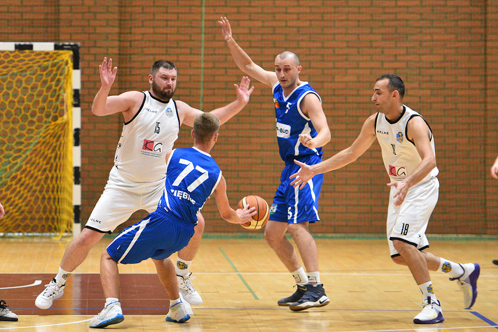 KS Basket Legnica wygrał we własnej hali z Orłem Ziębice