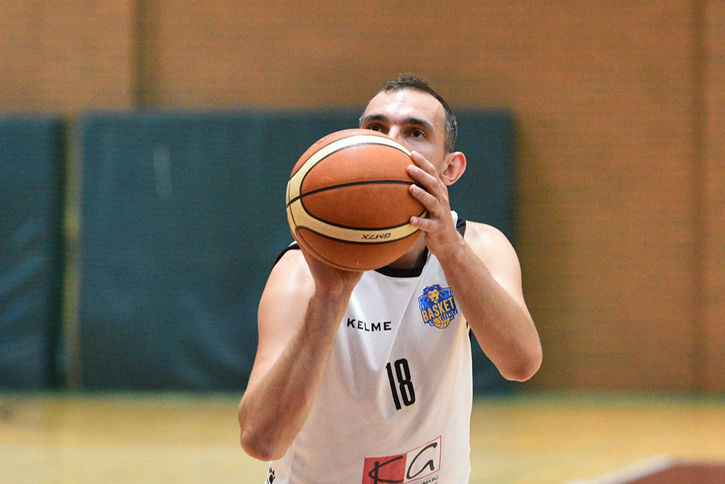 KS Basket Legnica wygrał we własnej hali z Orłem Ziębice