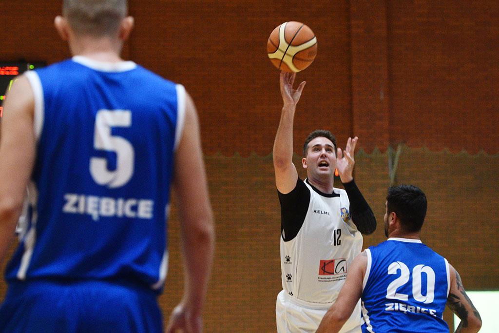 KS Basket Legnica wygrał we własnej hali z Orłem Ziębice