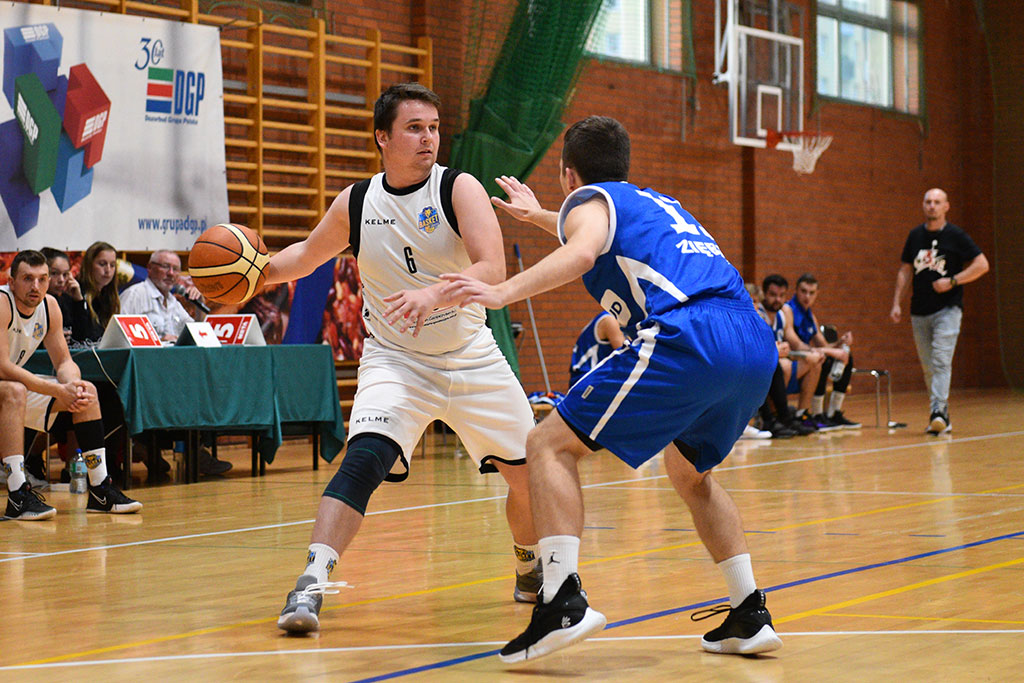KS Basket Legnica wygrał we własnej hali z Orłem Ziębice