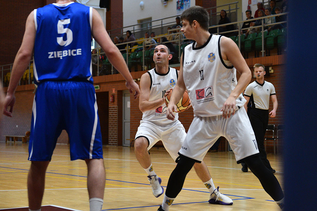 KS Basket Legnica wygrał we własnej hali z Orłem Ziębice