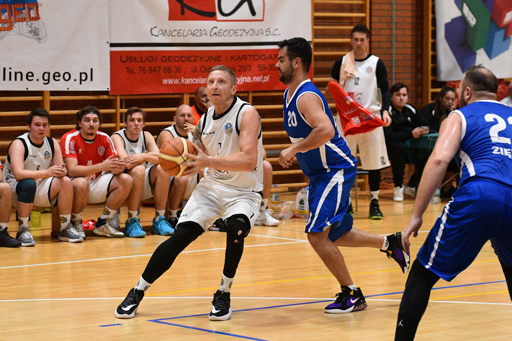 KS Basket Legnica wygrał we własnej hali z Orłem Ziębice