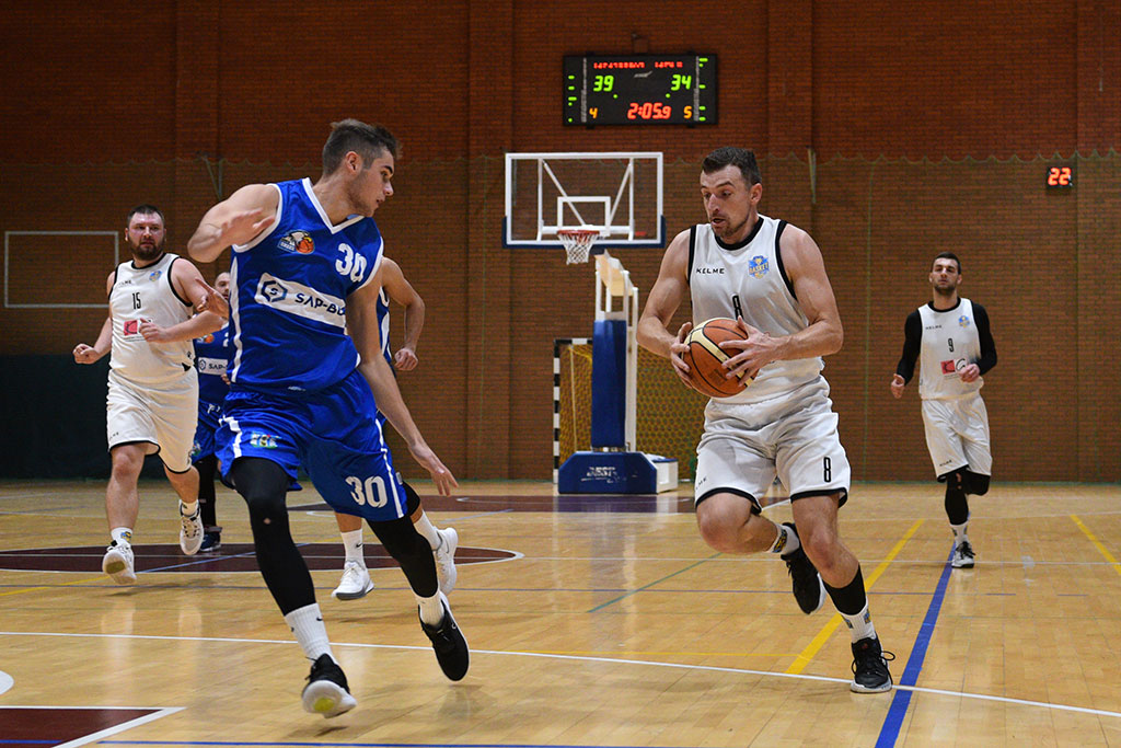 KS Basket Legnica wygrał we własnej hali z Orłem Ziębice