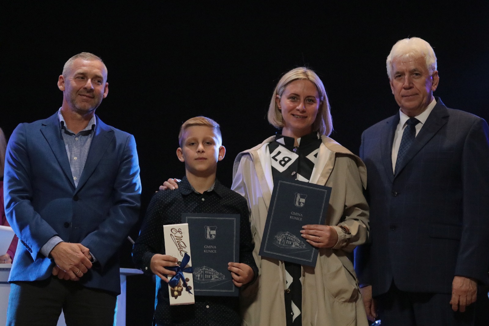Najlepsi uczniowie i sportowcy nagrodzeni stypendiami wójta