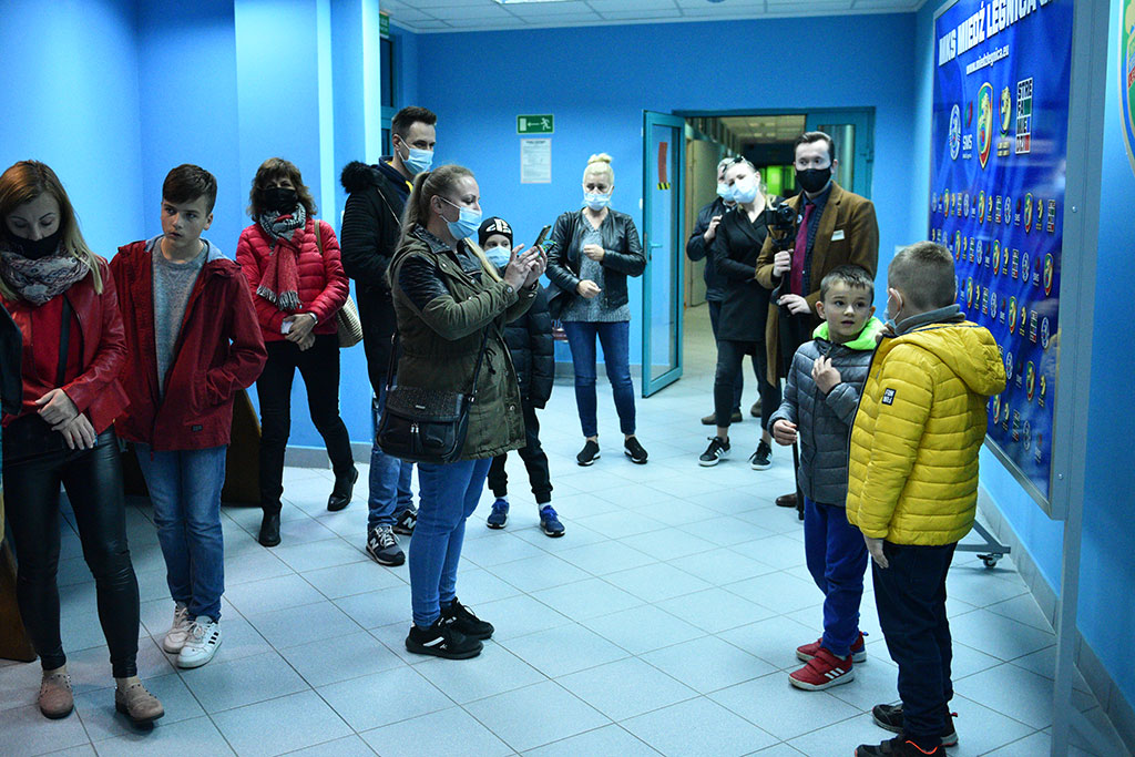 Zobaczyli szatnię zawodników i koronę stadionu „Miedzianki”