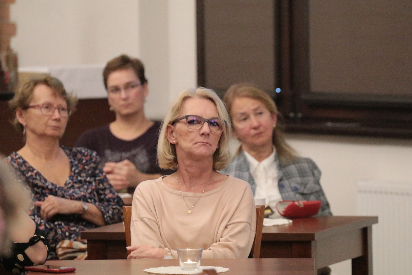 Czytanie wzmocniło uczestników nocy bibliotecznej w Legnicy