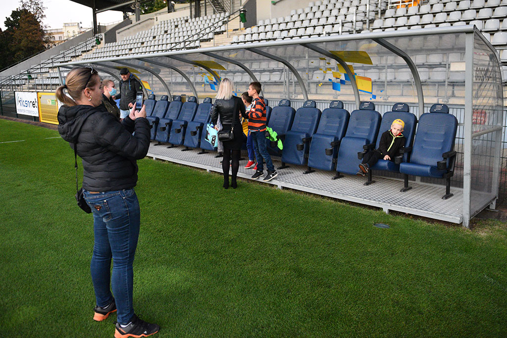Zobaczyli szatnię zawodników i koronę stadionu „Miedzianki”