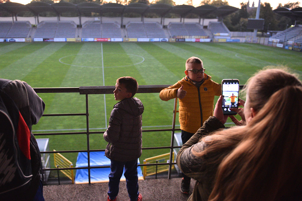 Zobaczyli szatnię zawodników i koronę stadionu „Miedzianki”