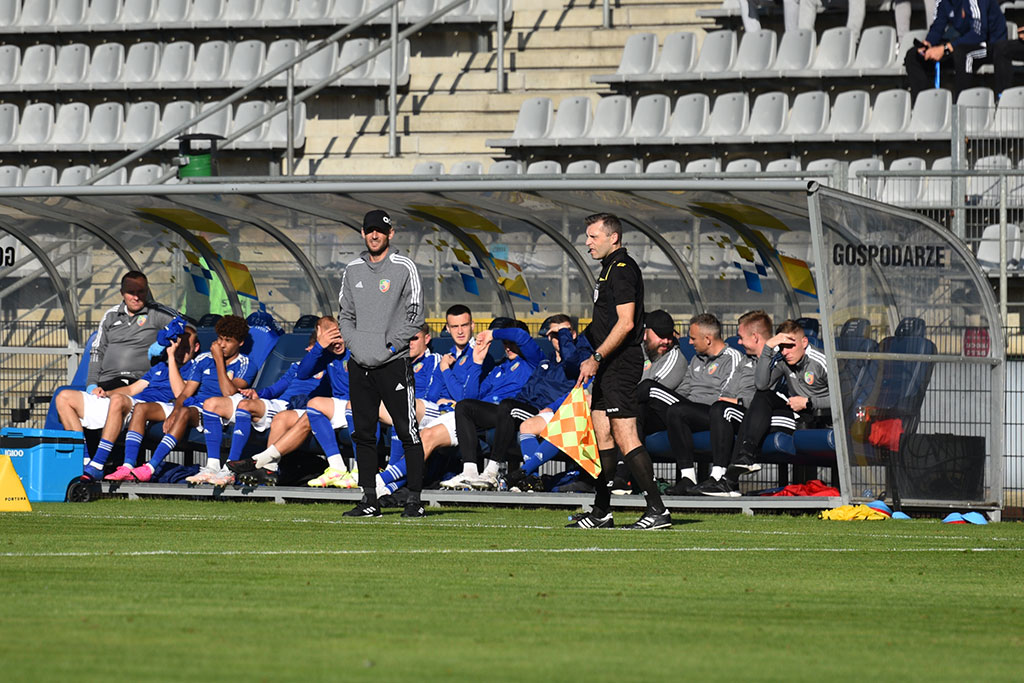 Miedź Legnica wygrywa z Sandecją Nowy Sącz