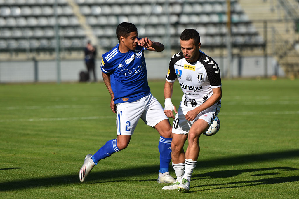 Miedź Legnica wygrywa z Sandecją Nowy Sącz