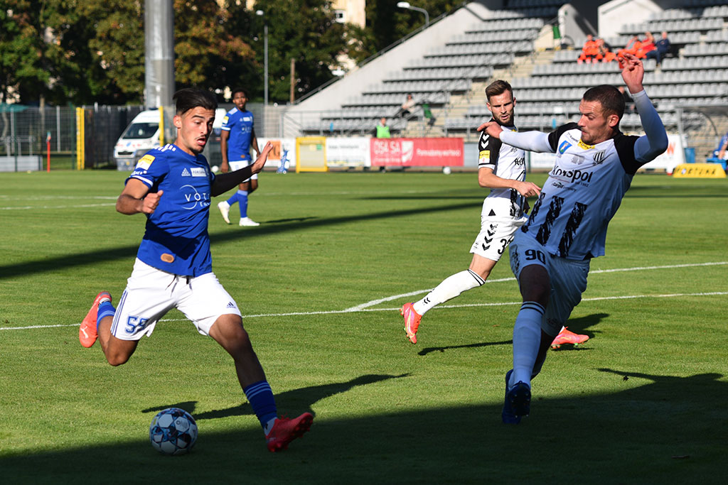 Miedź Legnica wygrywa z Sandecją Nowy Sącz