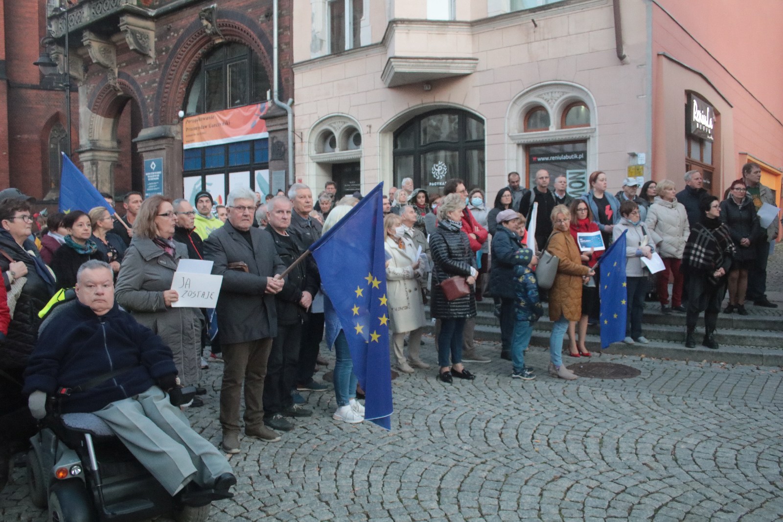 Legniczanie nie chcą polexitu. Protestowali w centrum miasta