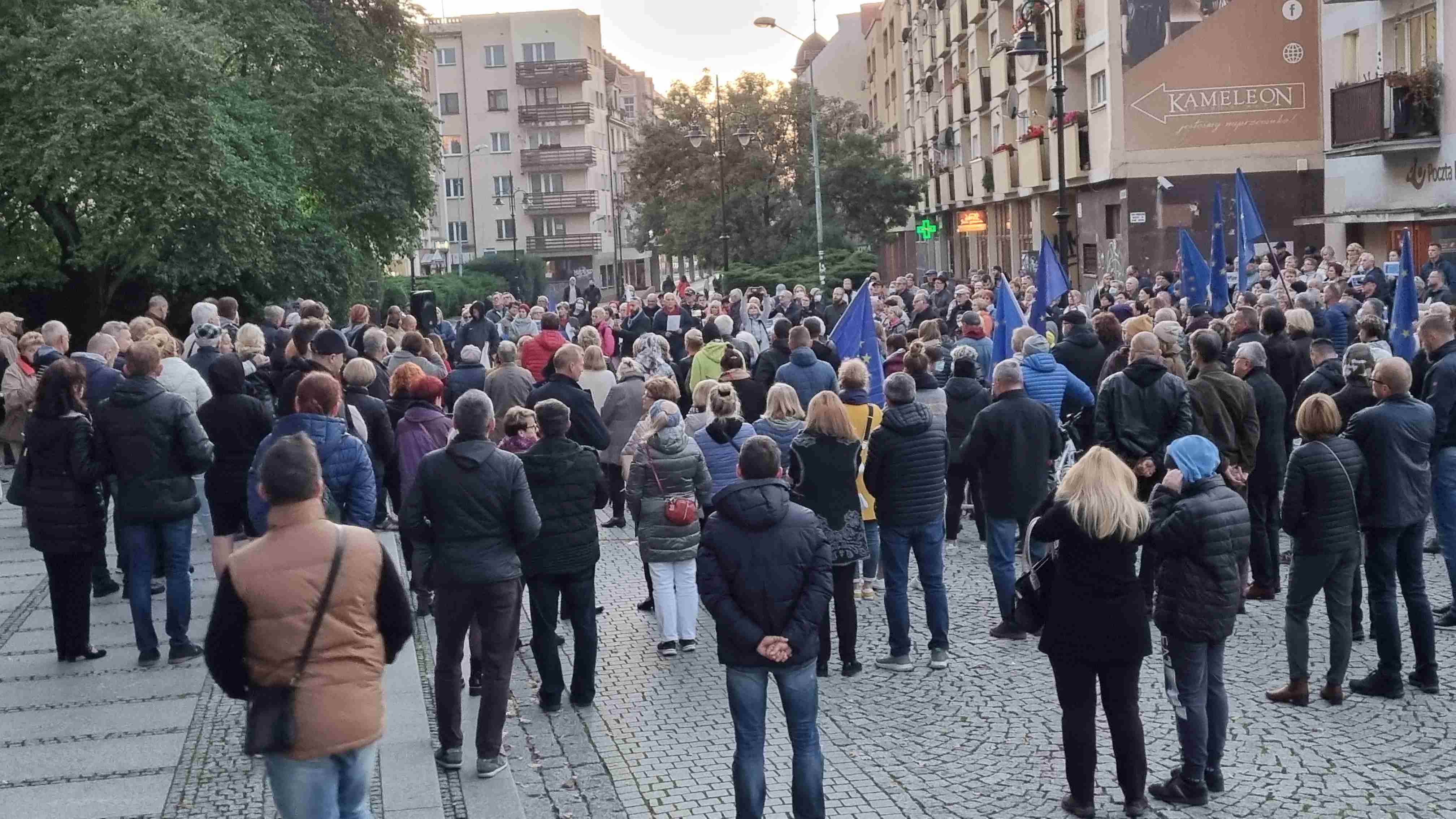 Legniczanie nie chcą polexitu. Protestowali w centrum miasta