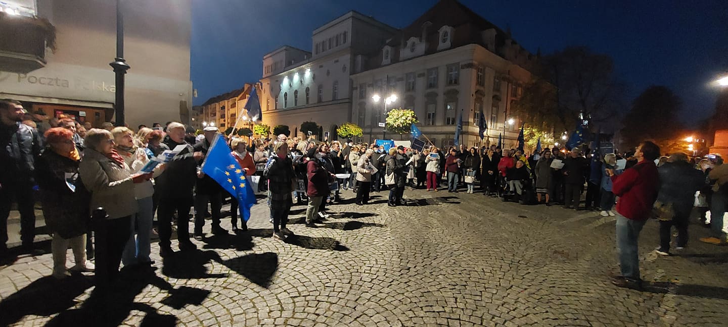 Legniczanie nie chcą polexitu. Protestowali w centrum miasta