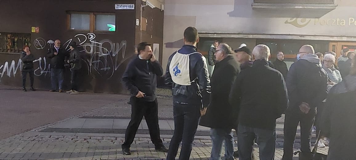 Legniczanie nie chcą polexitu. Protestowali w centrum miasta