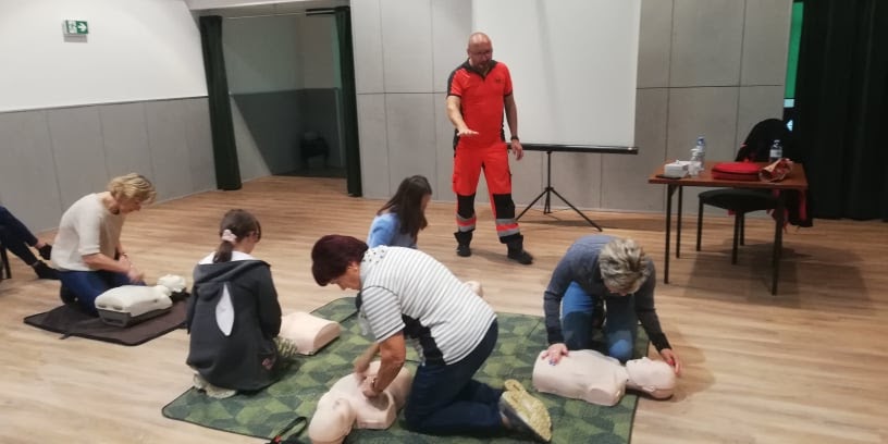 Zorganizował dla mieszkańców Piekar kurs pierwszej pomocy