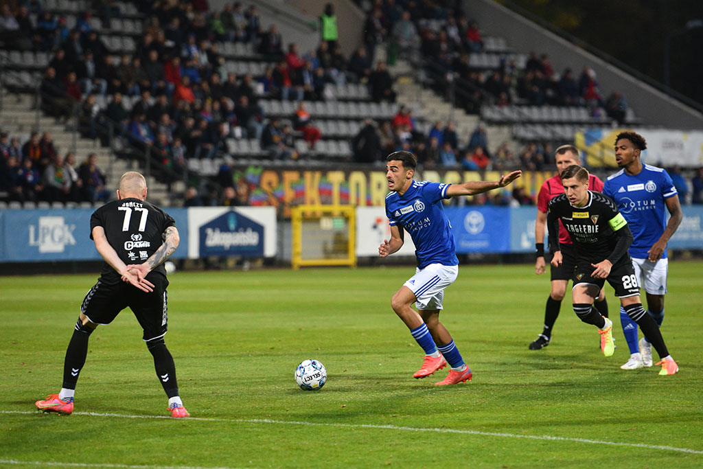 1 liga: Miedź Legnica - Zagłębie Sosnowiec 4:0 (2:0)