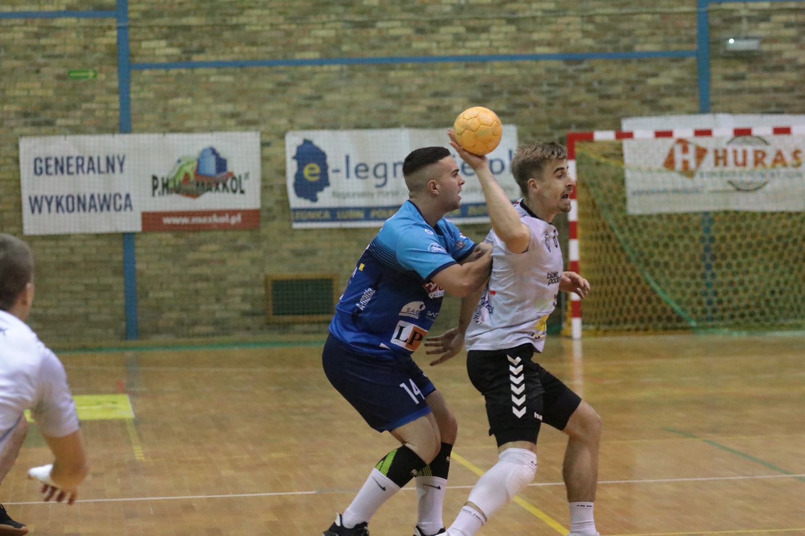Lider Ligi Centralnej wysoko pokonał Siódemkę Miedź Huras