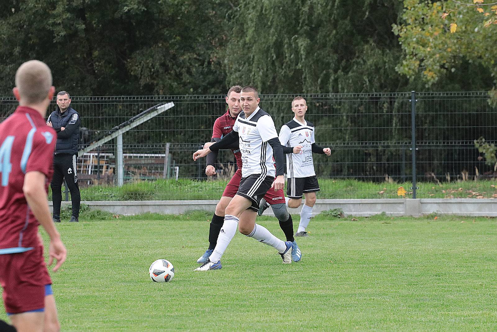 Trzecia porażka Błękitnych. Zawisza Serby wygrał w Koskowicach